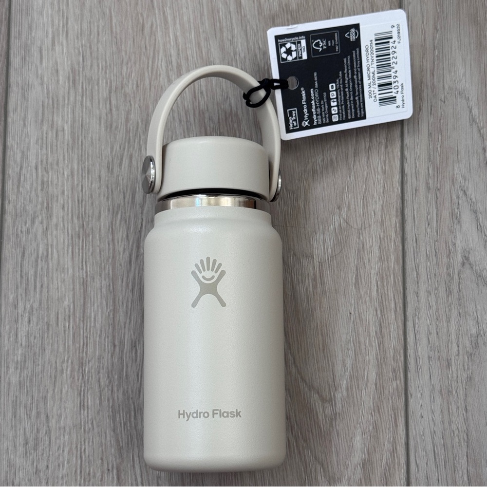 Hydro Flask White Insulated Bottle